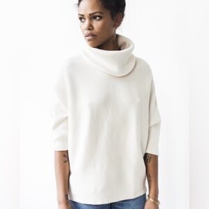 ESBY Mesa Dolman Ribbed Turtleneck Sweater Small Natural